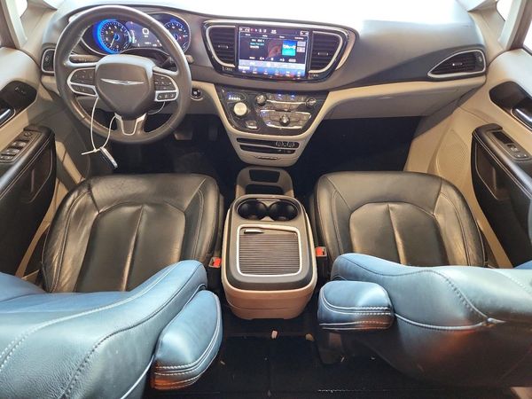 2022 CHRYSLER PACIFICA