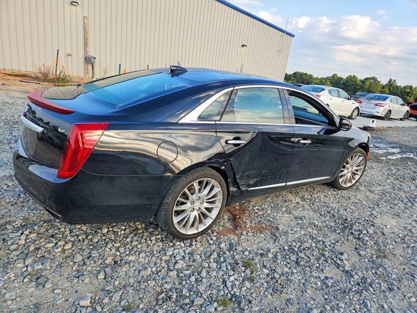 2016 CADILLAC XTS