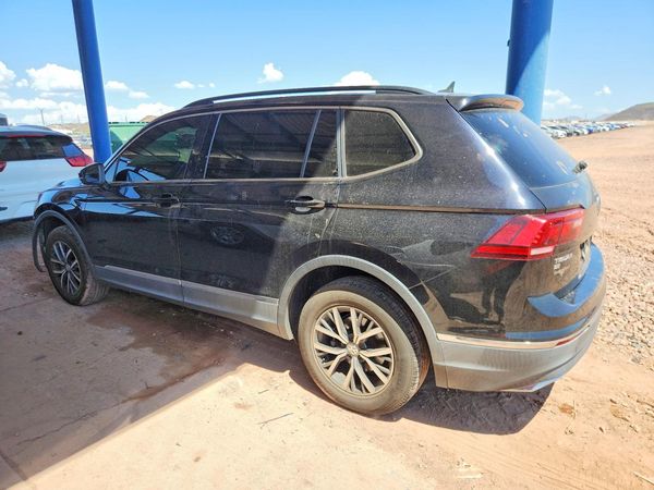 2018 VOLKSWAGEN TIGUAN SE, 4Motion SEL