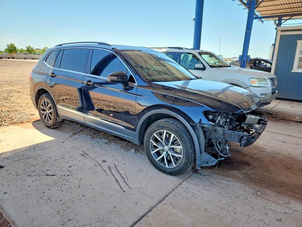 2018 VOLKSWAGEN TIGUAN SE, 4Motion SEL