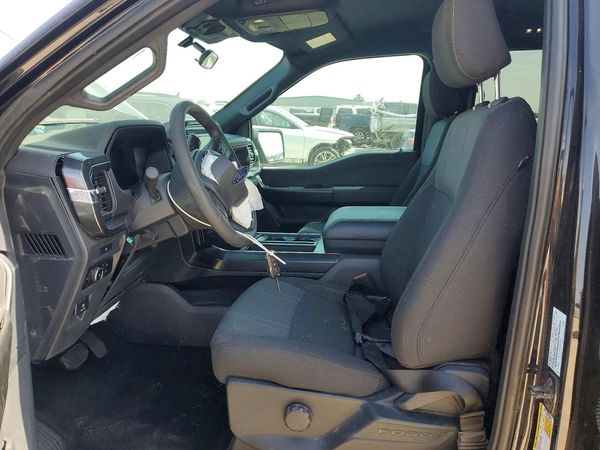 2025 FORD F150 STX