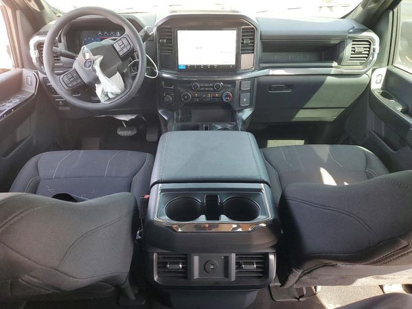 2025 FORD F150 STX