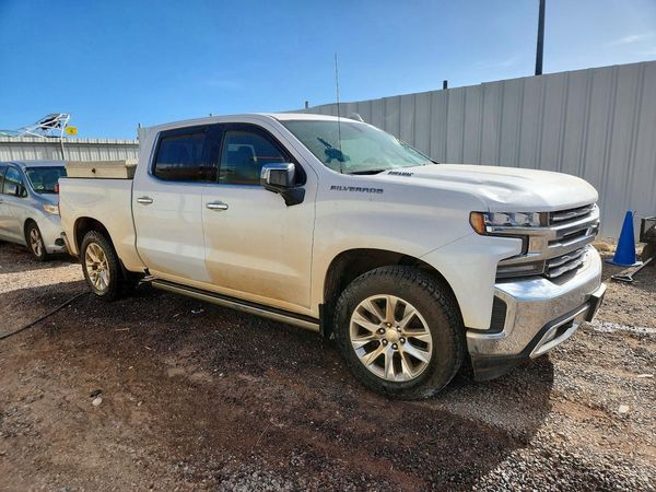 2022 CHEVROLET SILVERADO LTZ — Passenger 3/4