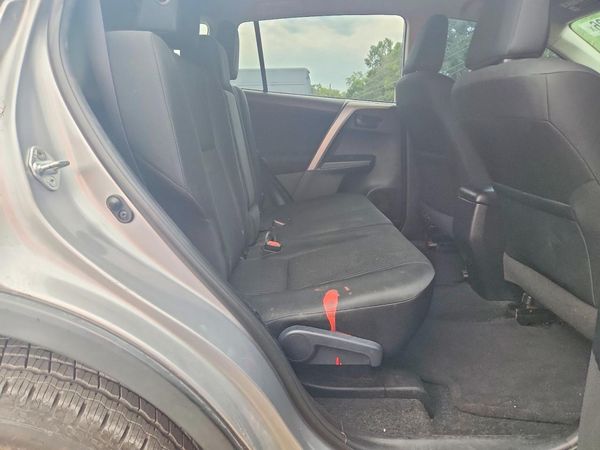 2017 TOYOTA RAV4 LE