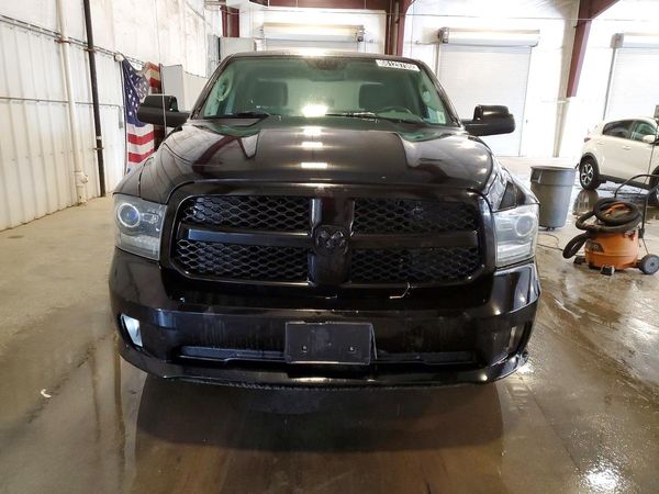 2014 RAM 1500 ST