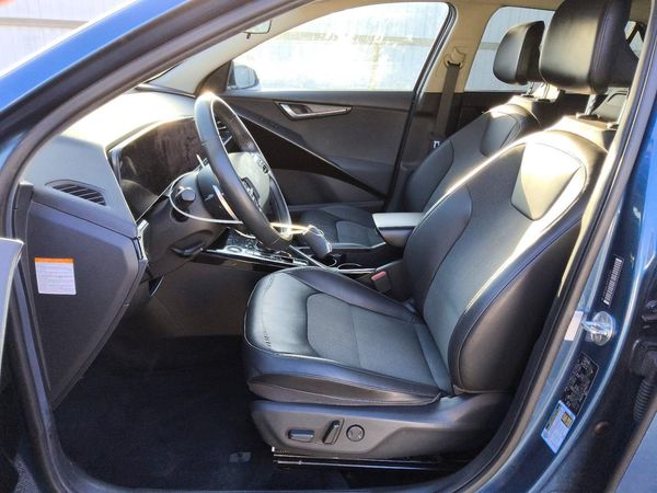 2023 KIA NIRO Wind