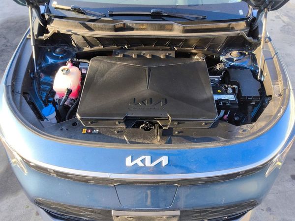 2023 KIA NIRO Wind