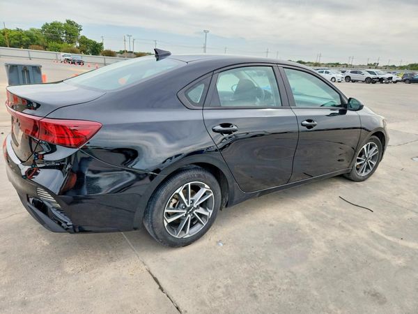 2022 KIA FORTE FE, LXS