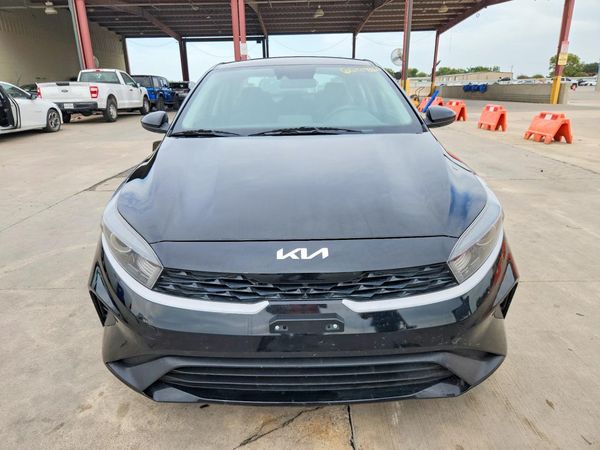 2022 KIA FORTE FE, LXS