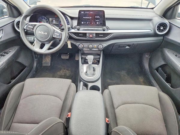 2022 KIA FORTE FE, LXS