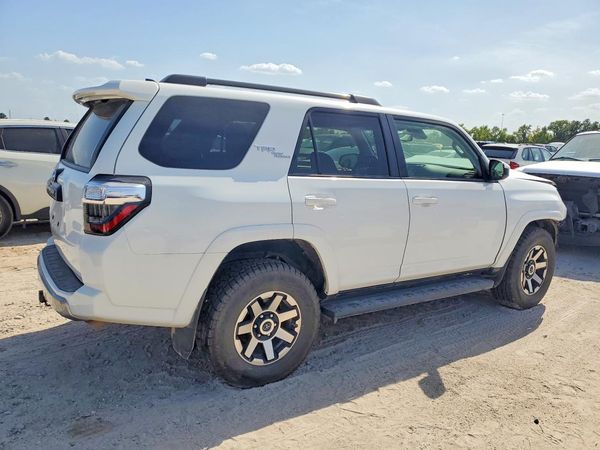 2024 TOYOTA 4RUNNER TRD offroad