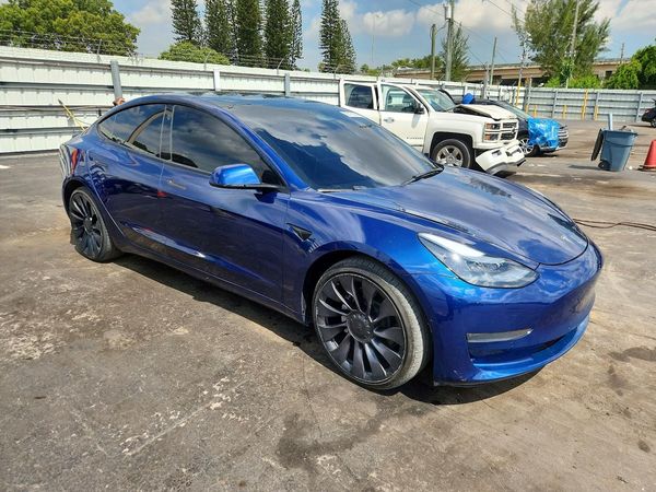 2022 TESLA MODEL 3