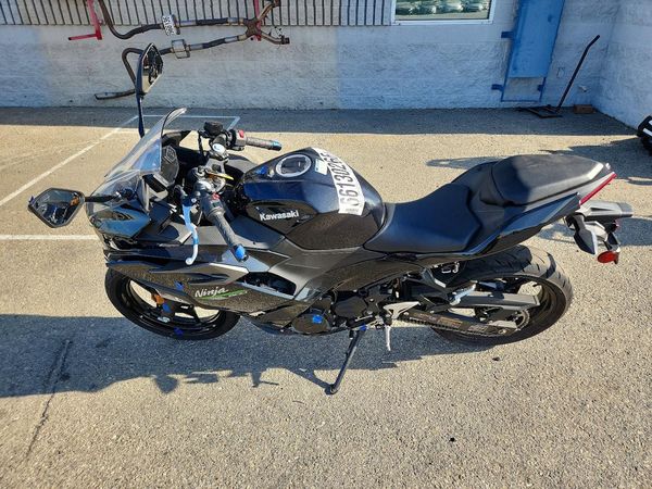 2024 KAWASAKI EX500