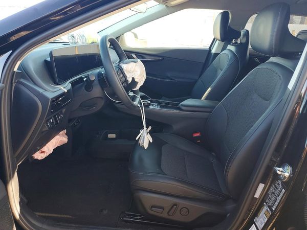 2025 KIA EV6