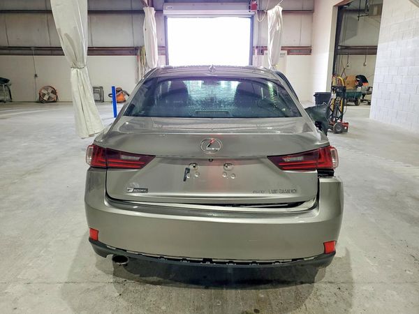 2015 LEXUS IS