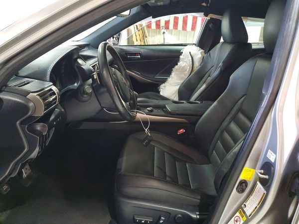 2015 LEXUS IS