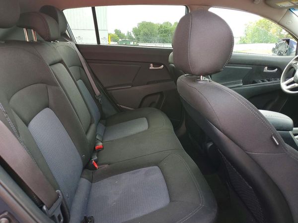 2016 KIA SPORTAGE LX w/Popular Pkg