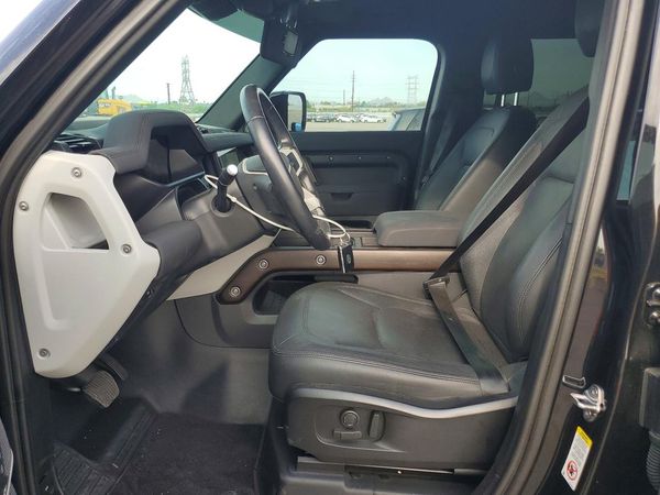 2023 LAND ROVER DEFENDER 110 S — DENT
