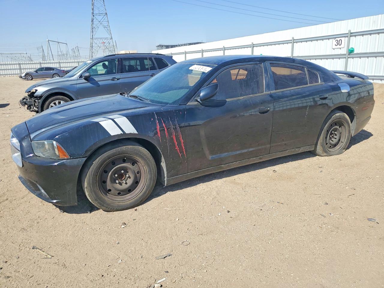 2013 DODGE CHARGER SE — Front 3/4