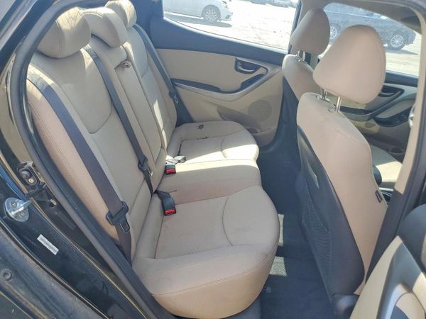 2015 HYUNDAI ELANTRA GLS(Middle)