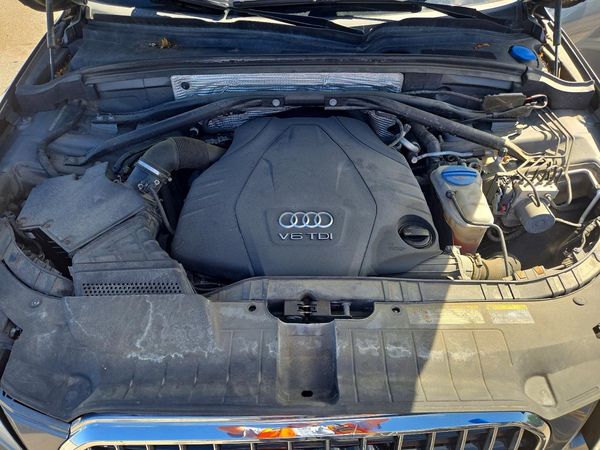 2016 AUDI Q5 quattro Premium Plus