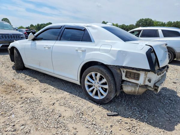 2016 CHRYSLER 300