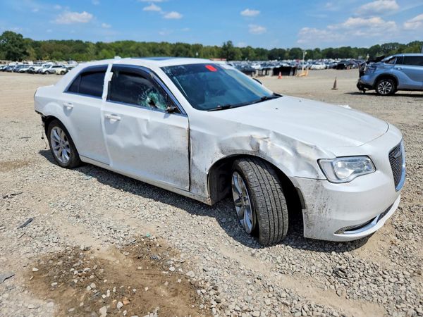 2016 CHRYSLER 300