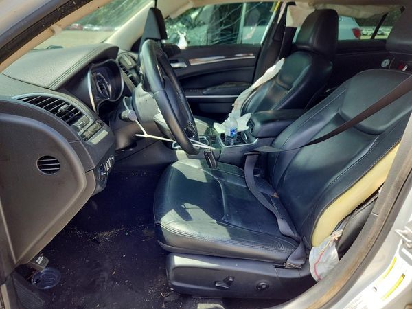 2016 CHRYSLER 300