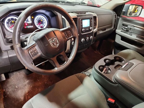 2018 RAM 1500 SLT CREW CAB 4X4