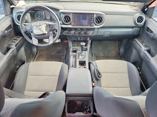 2023 TOYOTA TACOMA SR5 — CKPT