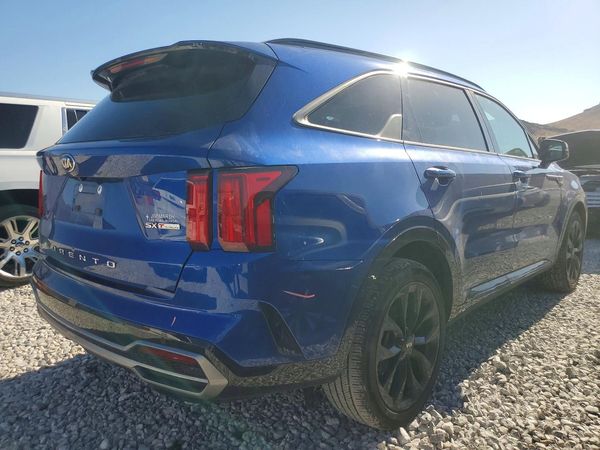 2021 KIA SORENTO
