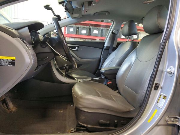 2015 HYUNDAI ELANTRA GLS(Middle)
