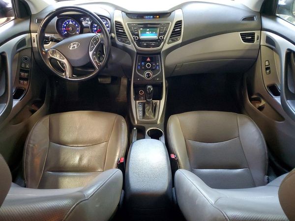 2015 HYUNDAI ELANTRA GLS(Middle)