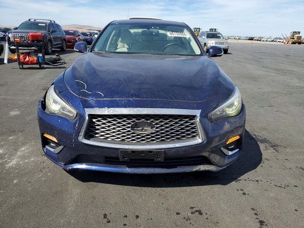 2021 INFINITI Q50 LUXE