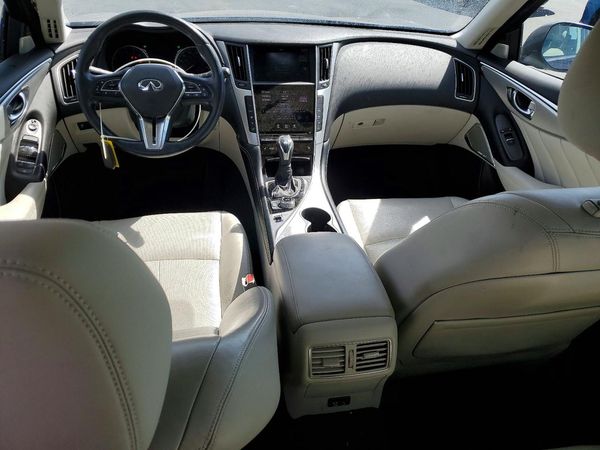 2021 INFINITI Q50 LUXE