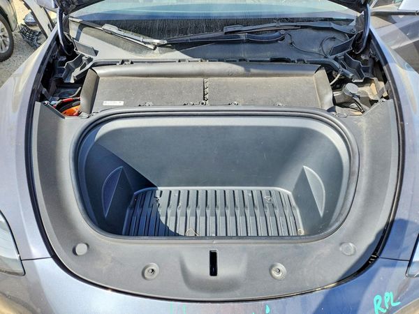 2021 TESLA MODEL Y — Engine bay