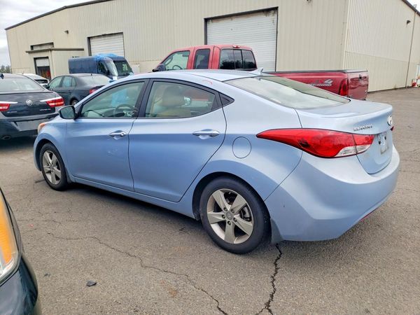 2013 HYUNDAI ELANTRA