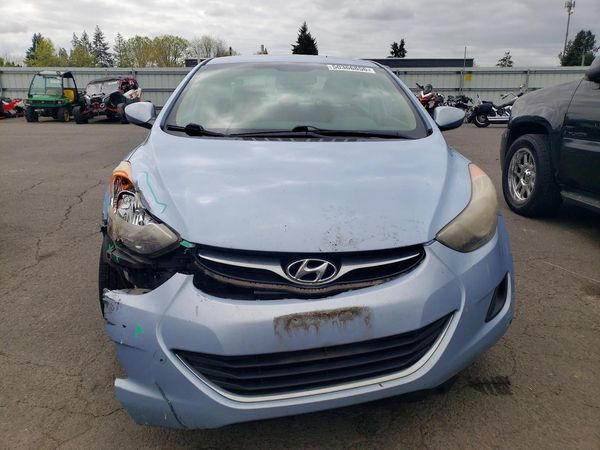 2013 HYUNDAI ELANTRA