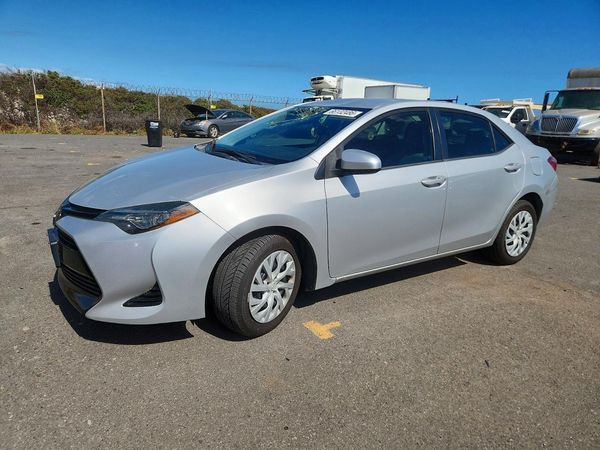 2019 TOYOTA COROLLA L/LE/SE/XLE/XSE — Front 3/4