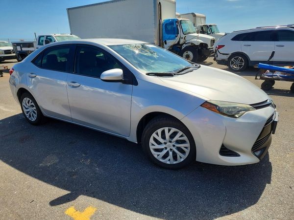2019 TOYOTA COROLLA L/LE/SE/XLE/XSE — Passenger 3/4