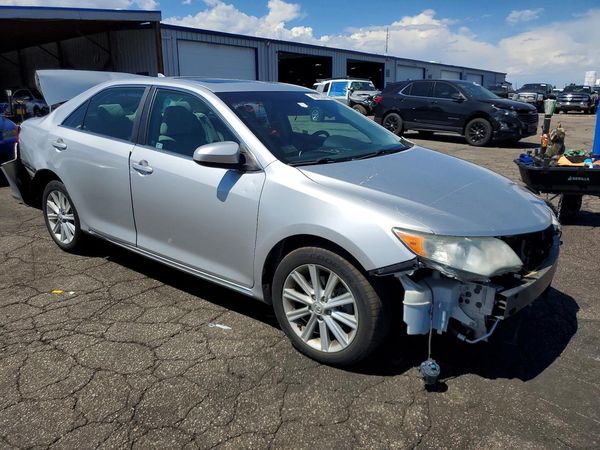 2012 TOYOTA CAMRY — Passenger 3/4