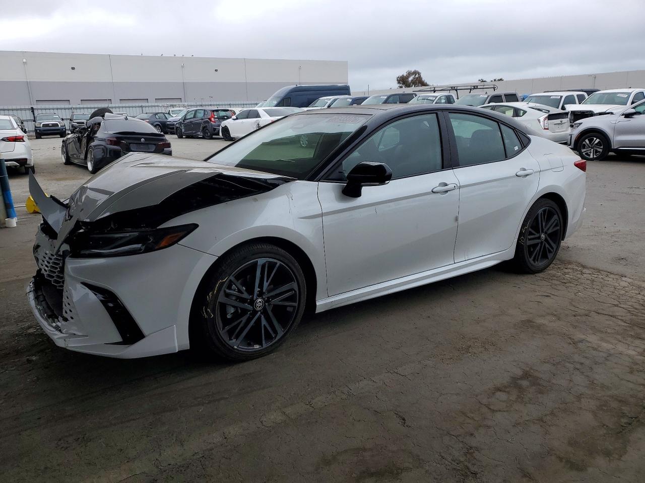 2026 TOYOTA CAMRY