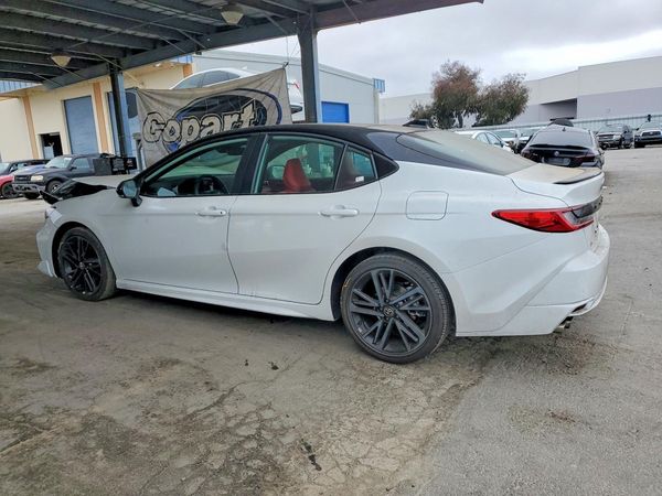 2026 TOYOTA CAMRY