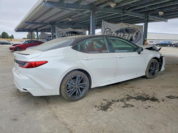 2026 TOYOTA CAMRY