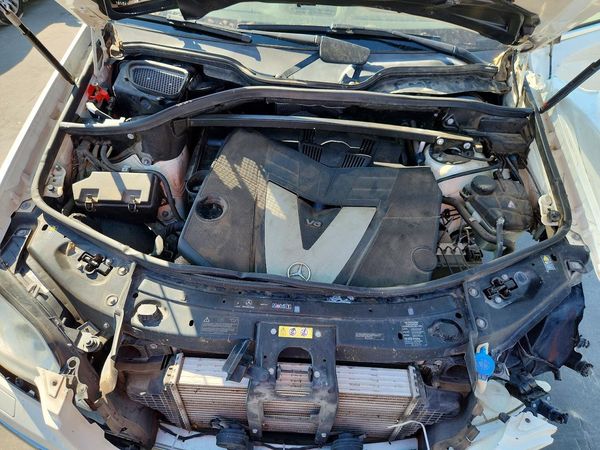 2012 MERCEDES-BENZ GL GL350 BLUETEC 4-MATIC — Engine bay