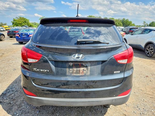 2015 HYUNDAI TUCSON GL (Middle-Low)