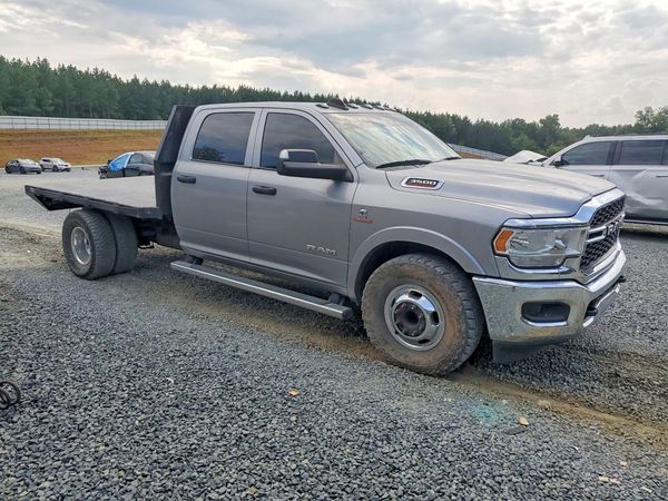 2022 RAM 3500 Crew Cab DRW