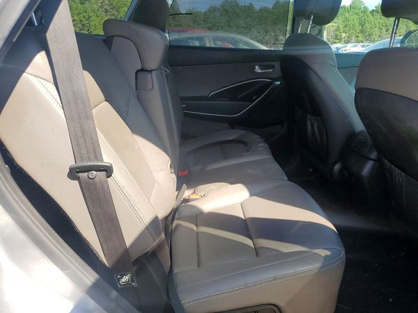 2018 HYUNDAI SANTA FE SE Premium pkg