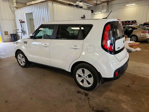 2017 KIA SOUL Base