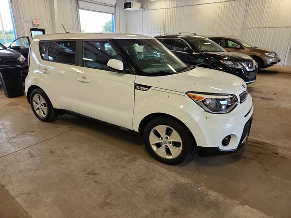 2017 KIA SOUL Base